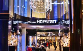 Einkaufspassage Hofstatt Eingangsbereich der beliebten Münchner Einkaufspassage Hofstatt.